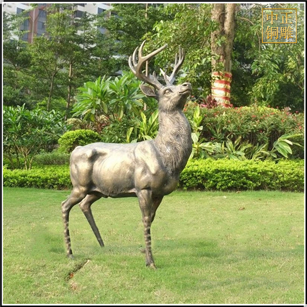 園林景觀銅鹿雕塑.jpg 園林景觀銅鹿雕塑.jpg