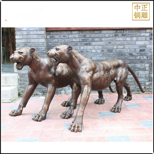 1.75米銅豹子一對(duì).jpg 1.75米銅豹子一對(duì).jpg