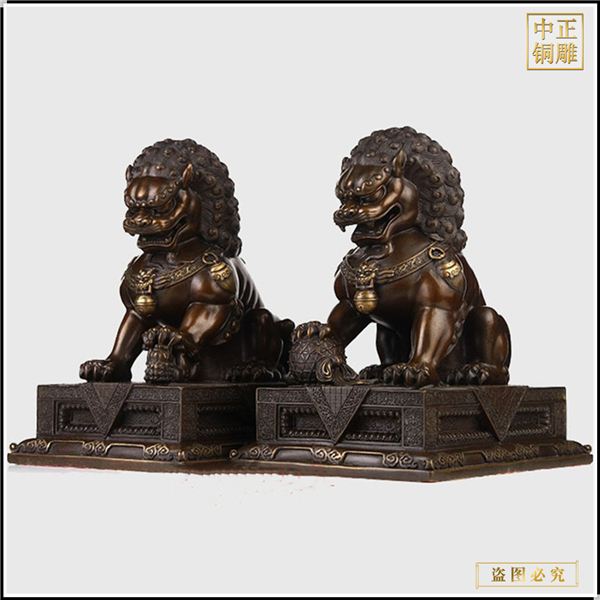 坐宮門(mén)獅子雕塑.jpg