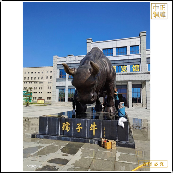 銅雕開荒牛老黃牛報價.jpg 銅雕開荒牛老黃牛報價.jpg
