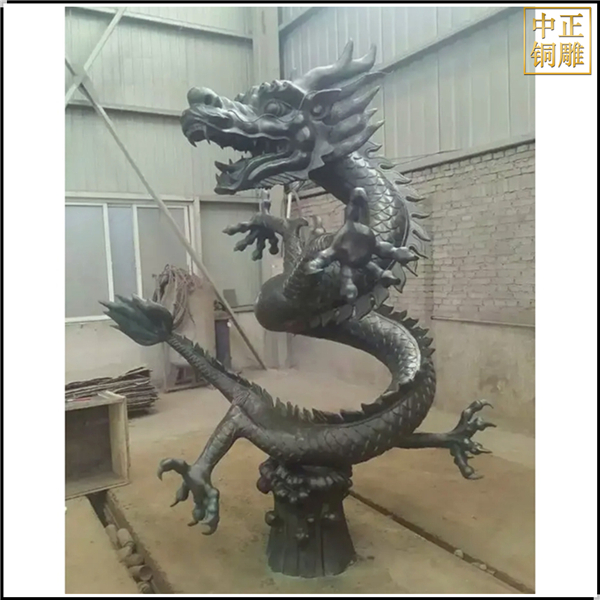 廣場(chǎng)大型黃銅龍雕塑.jpg